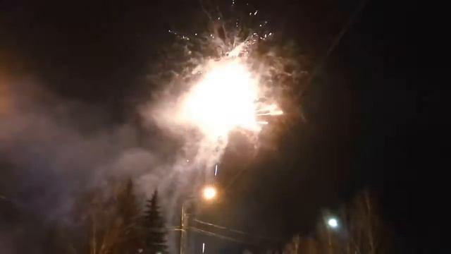 Новогодний фейерверк в Озёрске. 2018 смотреть онлайн