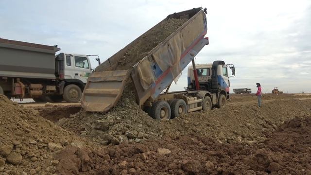 Incredible Road Construction Equipment Bulldozer Pushing Soil | Working Dump Truck , Motor Grader смотреть онлайн