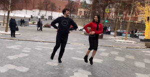 Баркалла 2023 Лезгинка Парень И Девушка Танцуют Супер На Красной Площади Чеченская Barkalla ALISHKA