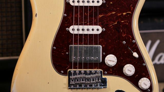 Fender Custom Shop Custom Order Stratocaster 1960 HSS Relic Aged Vintage White | Demo by Paul Audia смотреть онлайн