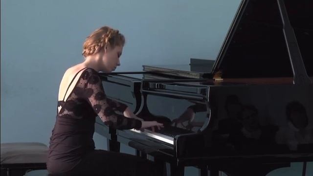 Сара Вебер - (Д.Шостакович Прелюдия и фуга Ре мажор) смотреть онлайн
