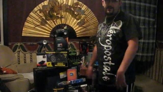 Monster PC Build! смотреть онлайн