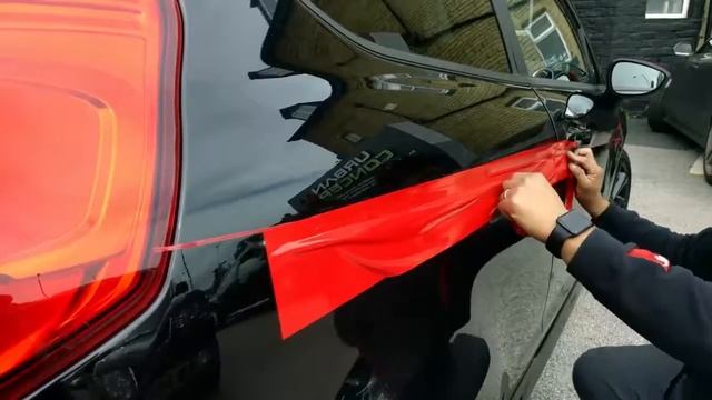 Ford Fiesta Zetec S Black Red Stripes смотреть онлайн