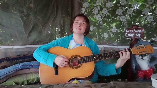 Показываю сад и что выращиваем. Пою песни под гитару. смотреть онлайн