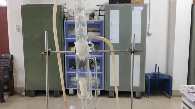 Soxhlet apparatus- Traditional || Oil Extraction || Fat Analysis смотреть онлайн