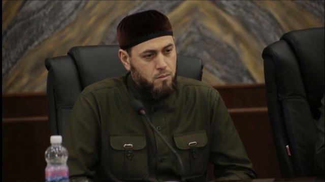 ЧЕЧНЯ: ВЛАСТИ ЧЕЧНИ СНОВА ЗАСТАВИЛИ ПУБЛИЧНО ИЗВИНИТЬСЯ! смотреть онлайн