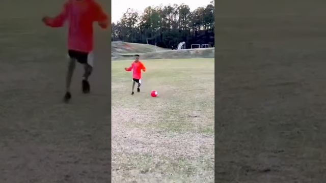 Super funny soccer game ?? #shorts ￼ смотреть онлайн