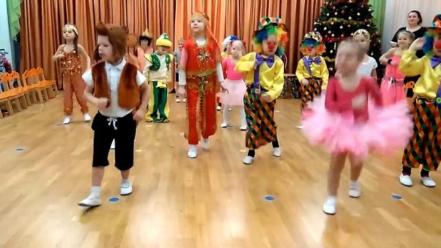 Счастливая Настасья (танцы в садике) смотреть онлайн