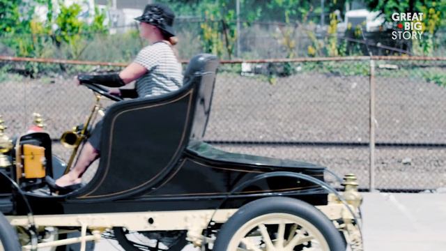 How the World’s First Movie Star Changed Cars Forever смотреть онлайн