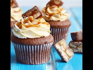 Капкейки "СНИКЕРС" Супер вкусные ЭТО СТОИТ ПОСМОТРЕТЬ