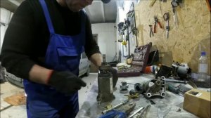 СНЯТИЕ СТАРТЕРА И ЗАМЕНА БЕНДИКСА ЛАДА ЛАРГУС.