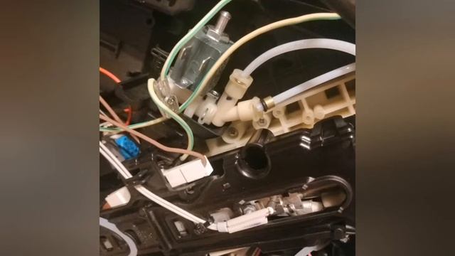 DELONGHI ECAM 650.55.MS naprawa eletrozaworu gornego смотреть онлайн