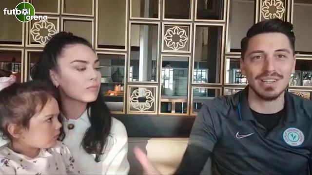 Yasin Pehlivan ve Avusturyalı eşi Linda, FutbolArena'ya konuştu | "Takımda aile ortamı var" смотреть онлайн