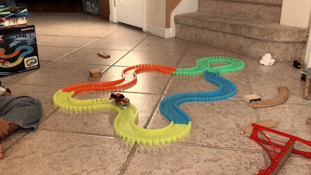 MAGIC TRACKS TOY CARS CHALLENGE! AS SEEN ON TV Toys Unboxing And Kids Playtime #MagicTrack For Kids