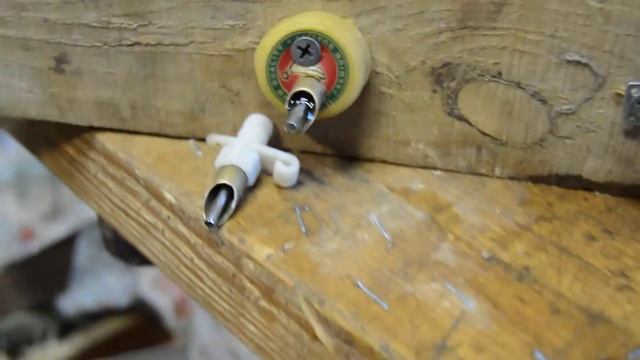 Ниппельные поилки для кроликов. Крепление поилок. Какой ниппель лучше. смотреть онлайн