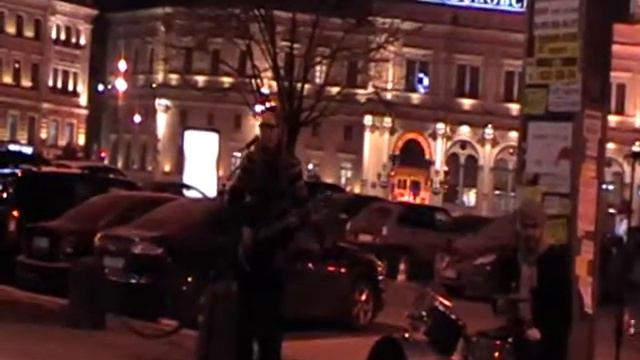Парни на пл.Восстания. Питер смотреть онлайн