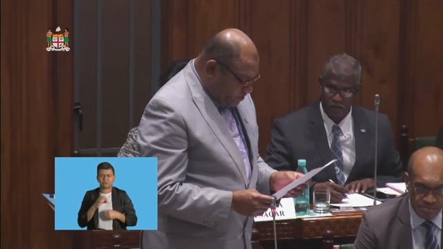 Fijian Minister for Forests informs Parliament about assistance available to obtain logging licence смотреть онлайн