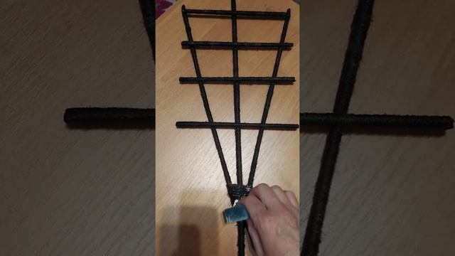 ДЕКОР ДЛЯ ЦВЕТОВ ИЗ КИТАЙСКИХ ПАЛОЧЕК И ДЖУТА смотреть онлайн