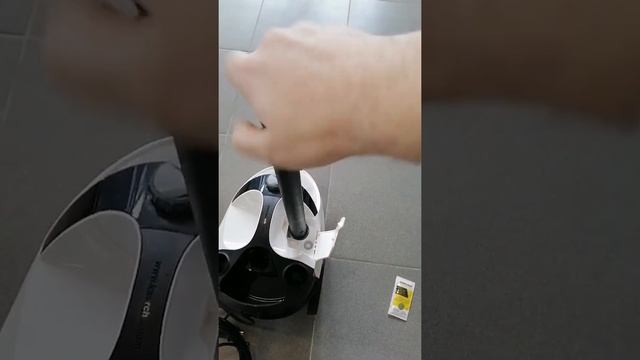 Как убрать накипь в пароочистителе Karcher SC 5 смотреть онлайн