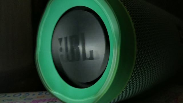 JBL CHARGE 3 FLEXING смотреть онлайн
