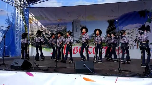 Хореографический ансамбль "Фантазёры"- "Кантри". Руководитель Турбина Лариса Олеговна смотреть онлайн