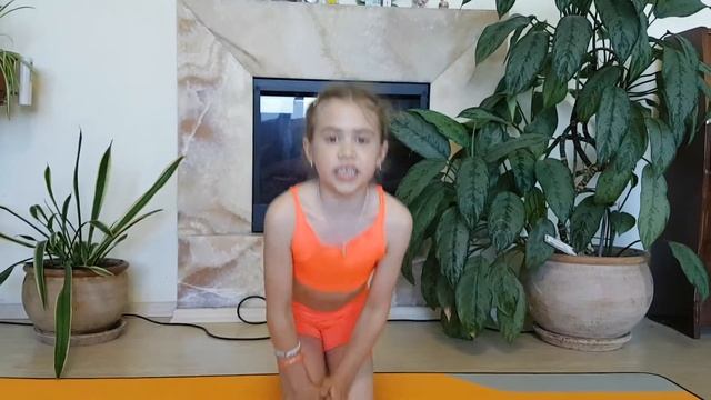 Детская йога. Поза "Лягушка Ква-Ква" смотреть онлайн