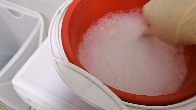 Как почистить диван в домашних условиях. смотреть онлайн