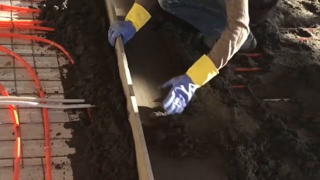 Устройство полу-сухой стяжки на тёплый пол в Фахверковом доме. смотреть онлайн