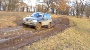 Шевроле нива и лёгкое бездорожье.