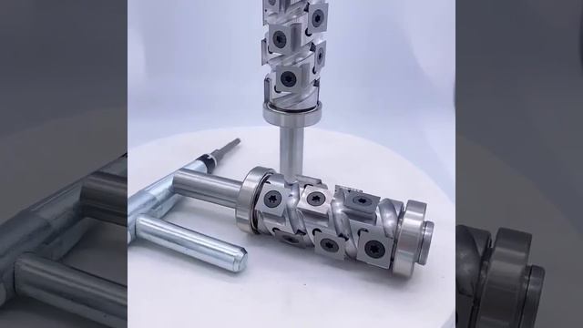✅ Фрезы Helical для ручного фрезера и фрезерного станка #деревообработка #tool смотреть онлайн