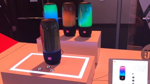 JBL Pulse 3 - CES 2017 смотреть онлайн