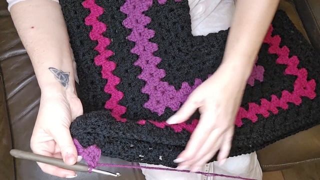 How to Crochet tutorial for a hexagon cardigan смотреть онлайн