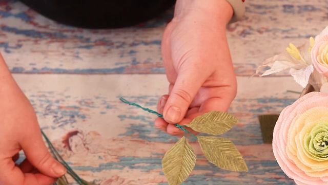 МК Веточка листьев из гофрированной бумаги / DIY / Leaves from corrugated paper смотреть онлайн