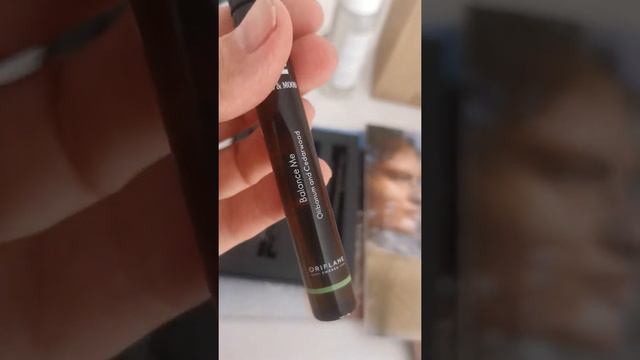 Что принёс курьер в коробке? смотреть онлайн