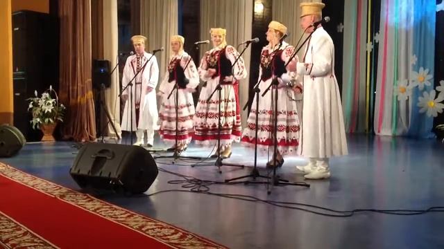 Народный ансамбль песни "Крушына з Крошына" - "А па вуліцы мяцеліца мяце". смотреть онлайн