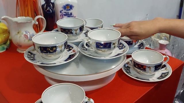 БОГЕМСКАЯ ВАЗА МОЛОЧНО РОЗОВОГО СТЕКЛА. ЧАЙНЫЕ ПАРЫ БАРАНОВКА. ВАЗЫ. ХРУСТАЛЬ.ФАРФОР. смотреть онлайн