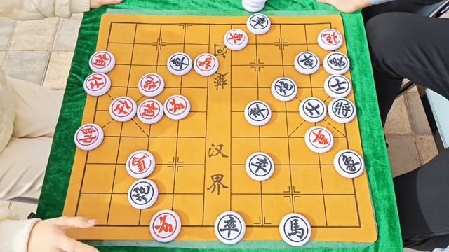 街头摆擂，赢了给200，大家抢着上，结果被我连弃两子，步步惊心【象棋八妹】 смотреть онлайн