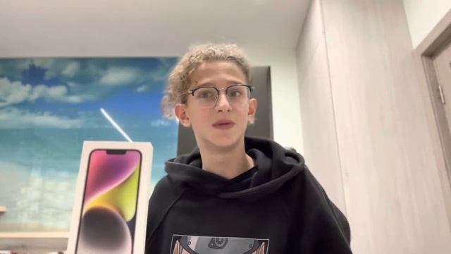 Купил Айфон 14!Самая большая ошибка… смотреть онлайн