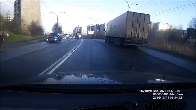 14.10.2016 Mazda CX5, проезд на "красный" смотреть онлайн