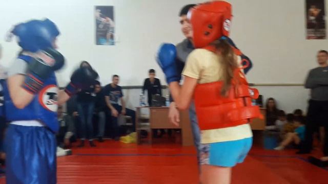 Тайский бокс. Скрипникова Ксения. Оренбург. 2017 год смотреть онлайн