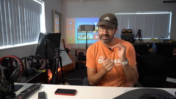 Ultimea Apollo P40 Review - Best Budget Projector