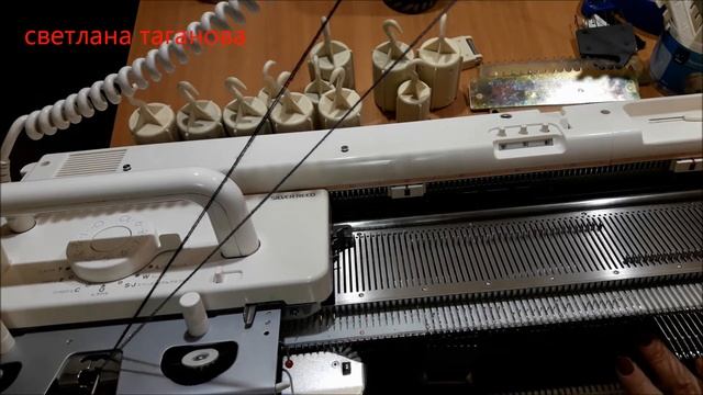 МК по вязанию шапочки в программе книттстайлер на машине 5 класса Silver Reed 840/60. смотреть онлайн