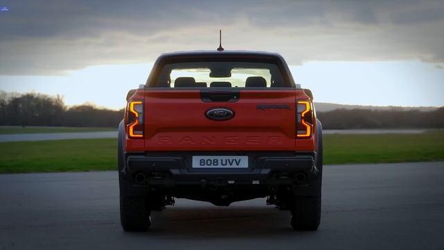 2023 Ford Ranger Raptor Vs 2023 Ford Ranger wildtrak Specs Comparison смотреть онлайн