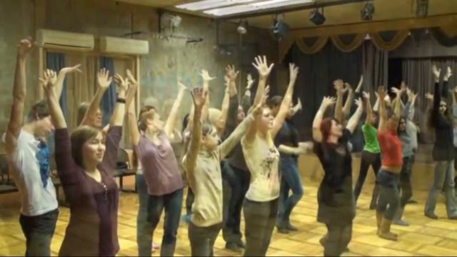 MAMMA MIA - Первая репетиция по движениям.wmv смотреть онлайн