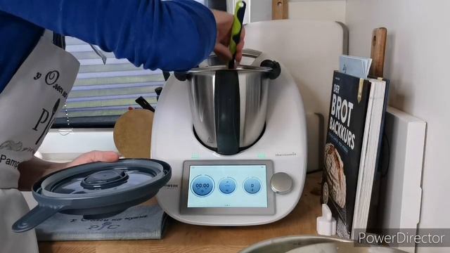 Домашний сыр "по-деревенски". Рецепт в Термомикс. смотреть онлайн