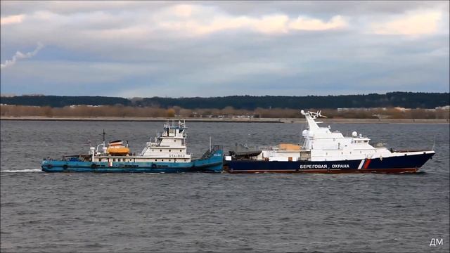 Буксир ОТА 862 ведёт новое судно Балаклава вниз по Волге в районе Ульяновска 29 10 2018г смотреть онлайн