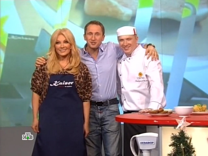 Таисия Повалий vs шеф-повар Ринат Фахретдинов - «Кулинарный поединок» (2011) смотреть онлайн