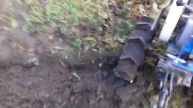 Мотоблок Нева, Осенняя вспашка. смотреть онлайн