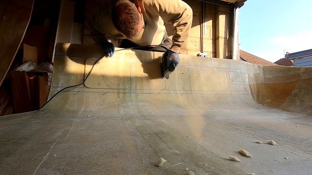 Cutting windows and strengthening the hard dodger E70 смотреть онлайн