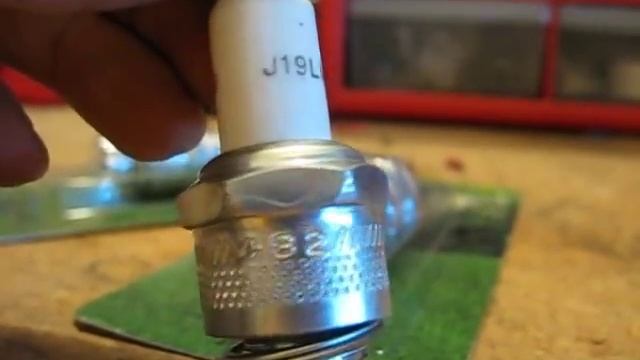 Lawnmower Spark Plugs смотреть онлайн